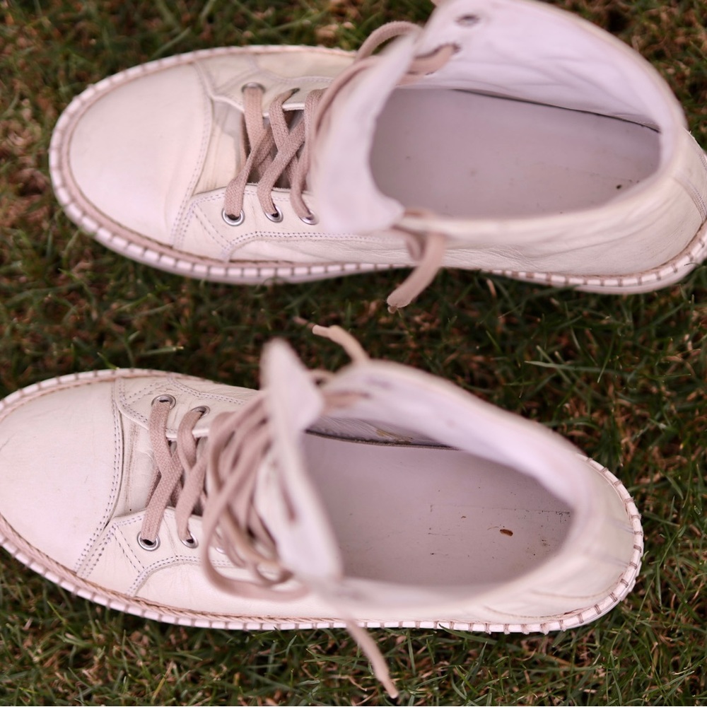 Hogan Leather High Tops - Picture 3 of 14